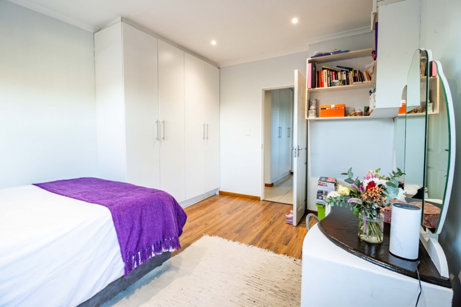 4 Bedroom Property for Sale in Rondebosch East Western Cape